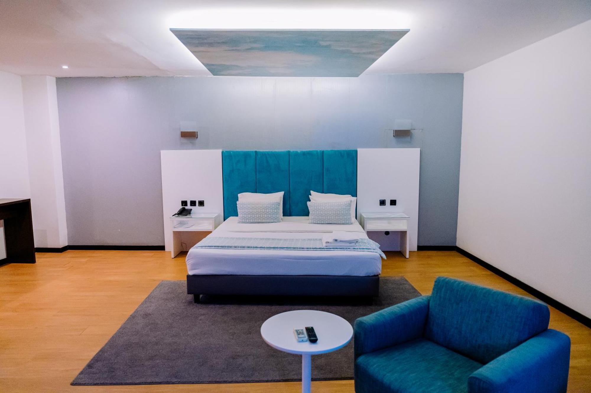 Beira Terrace Hotel Bagian luar foto