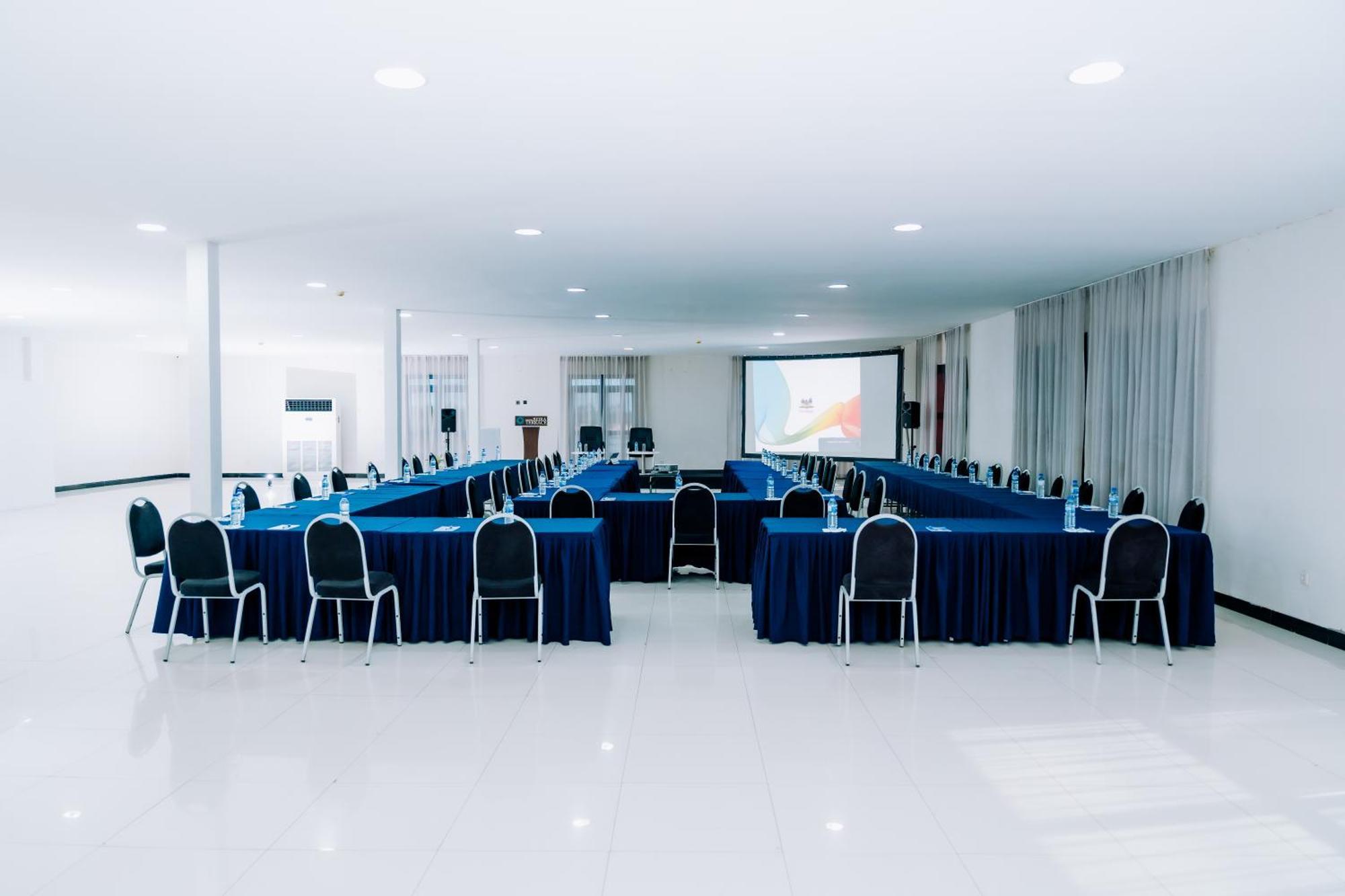Beira Terrace Hotel Bagian luar foto