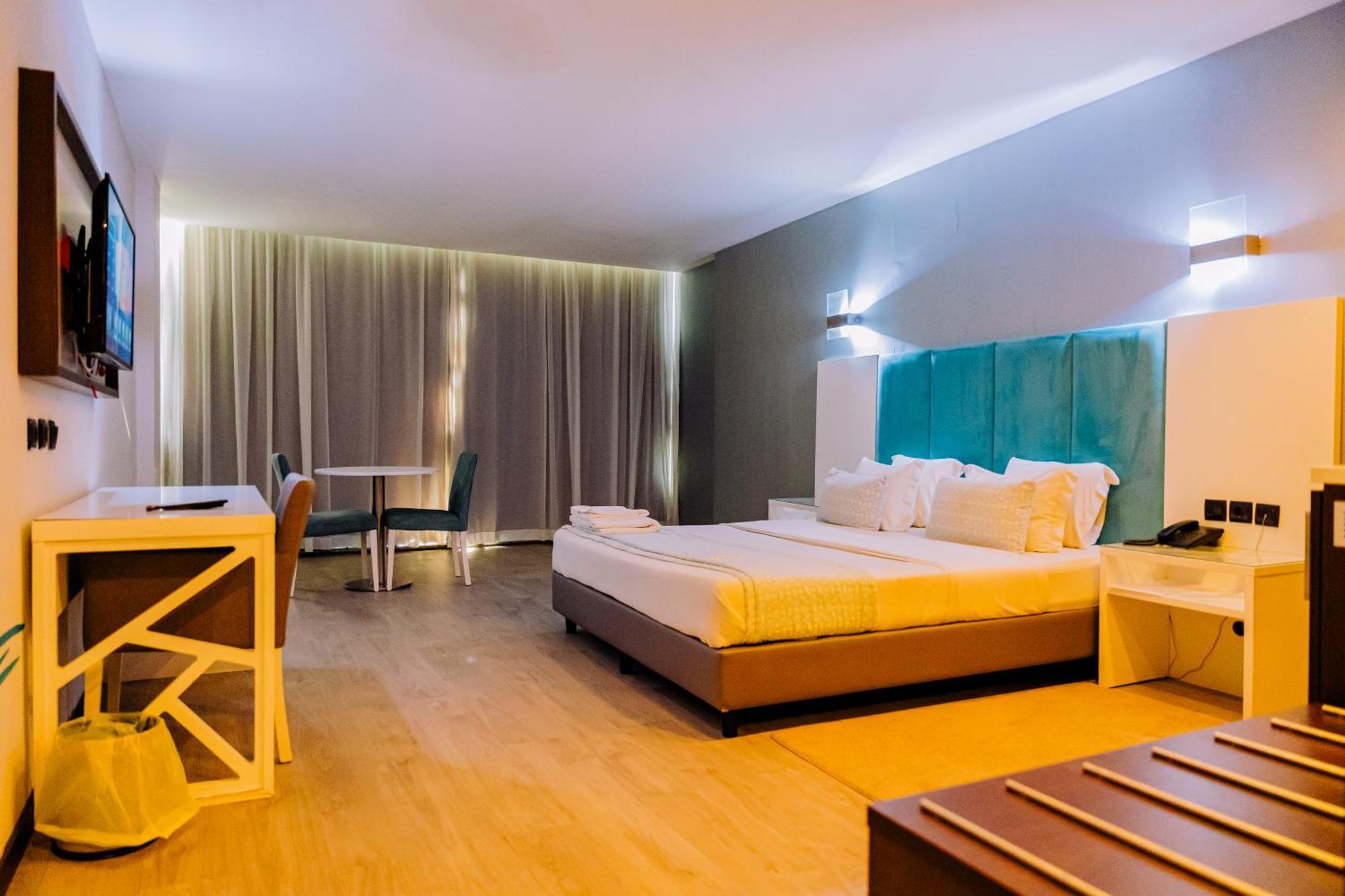 Beira Terrace Hotel Bagian luar foto